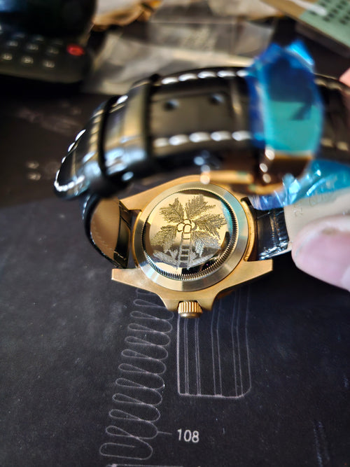 Bronze Mechanical Watch. NH35A movement. Sapphire Crystal. 200m Water Resistant